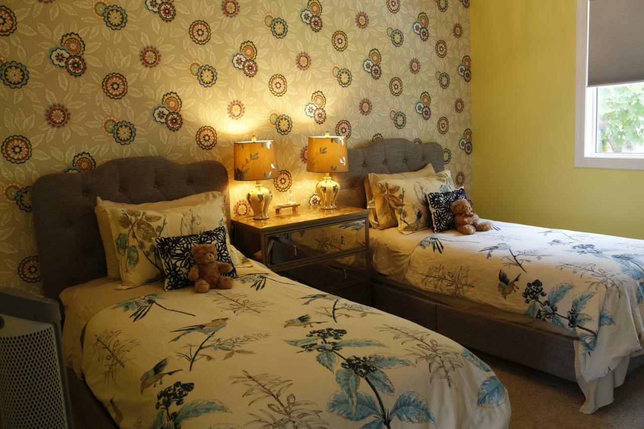 Lakeview Oasis Bed And Breakfast West Kelowna Exterior foto
