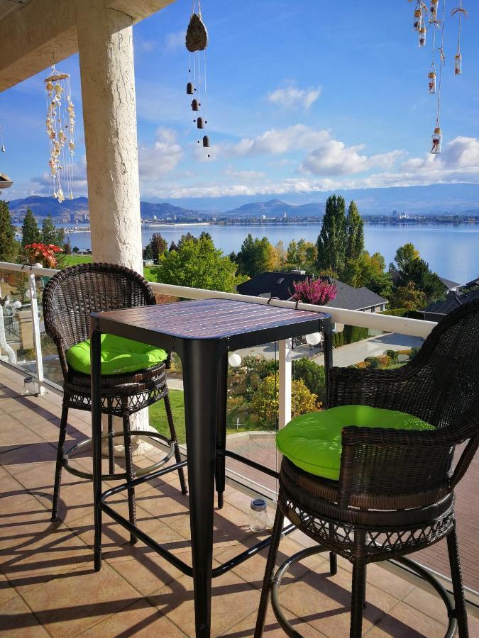 Lakeview Oasis Bed And Breakfast West Kelowna Exterior foto